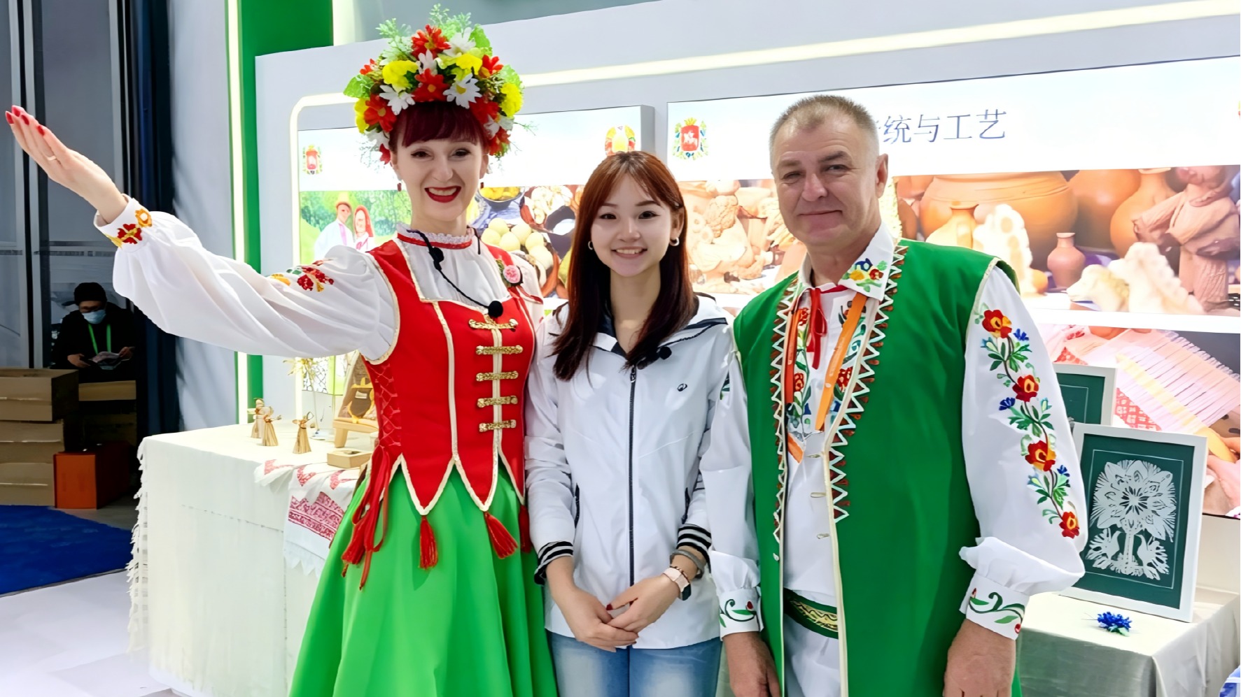 解锁跨国交流新体验！华德学子凭专业实力亮相中俄博览会